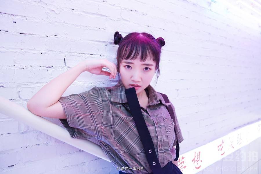 校园模特