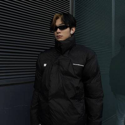 黑白模特