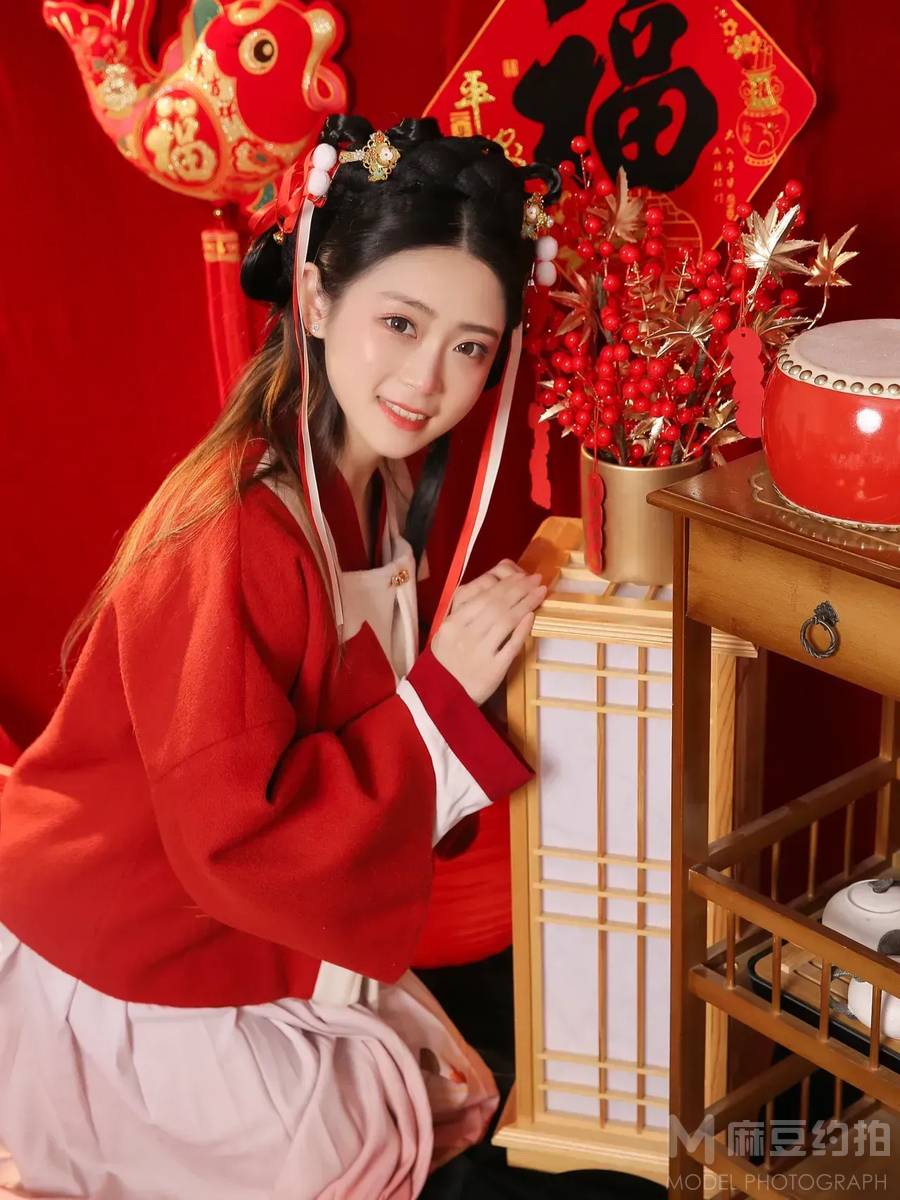 汉服模特