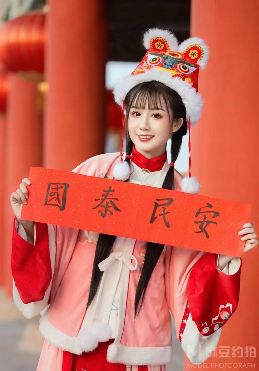 汉服模特