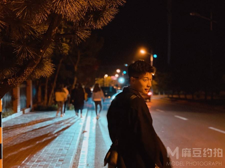 夜景模特