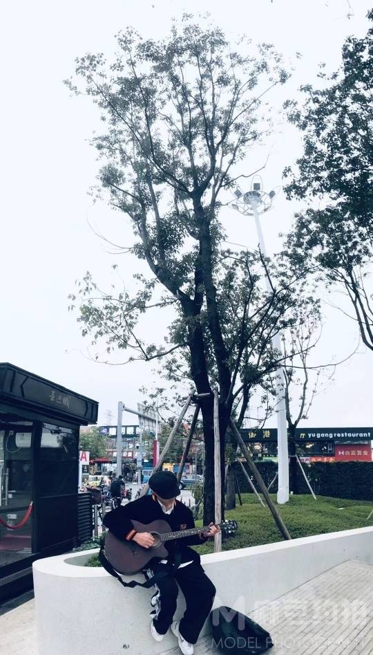 校园模特