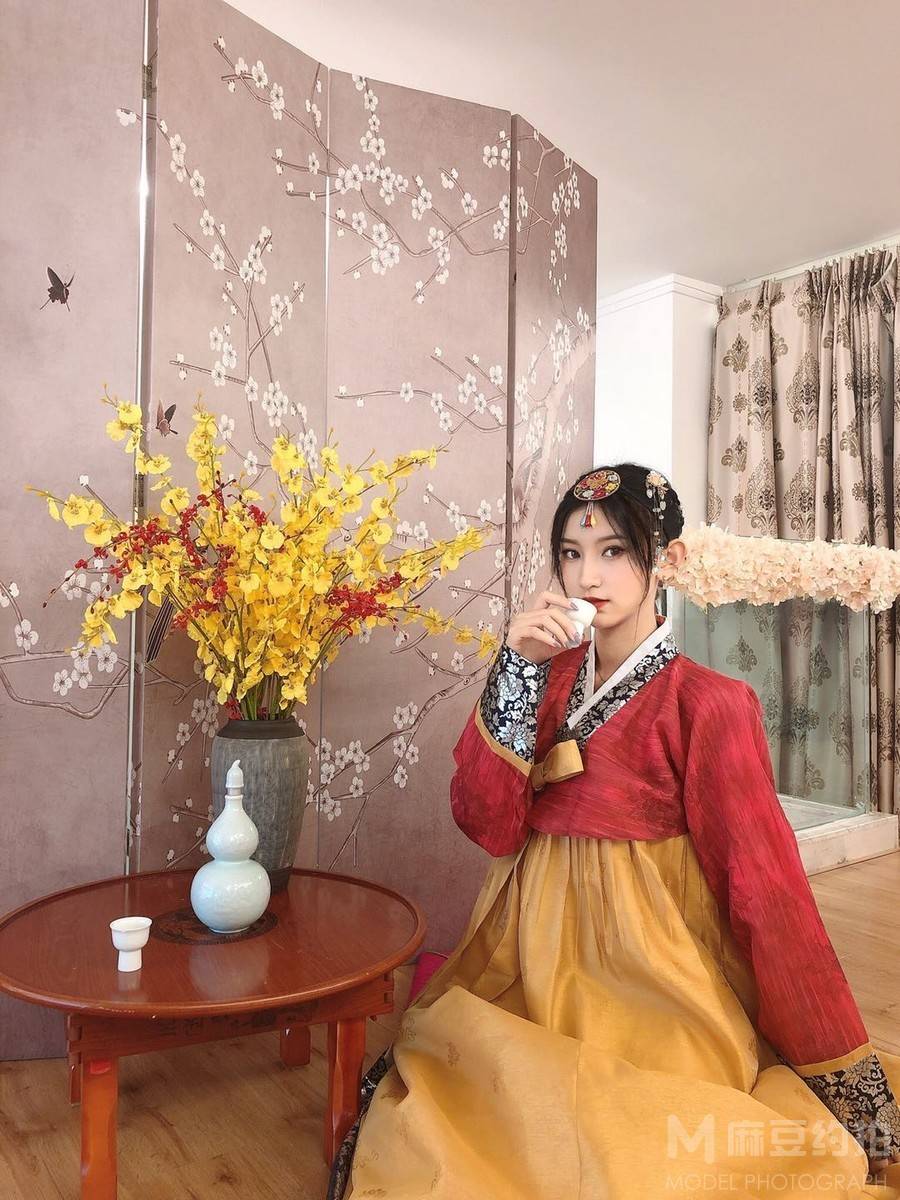 汉服模特