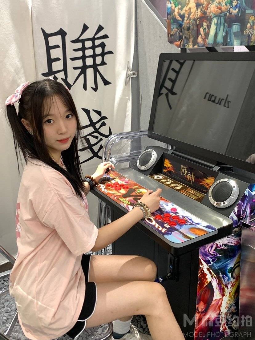 清新模特