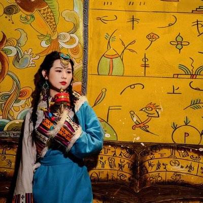 汉服模特