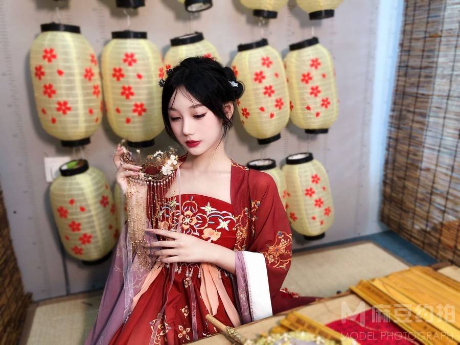 清新模特
