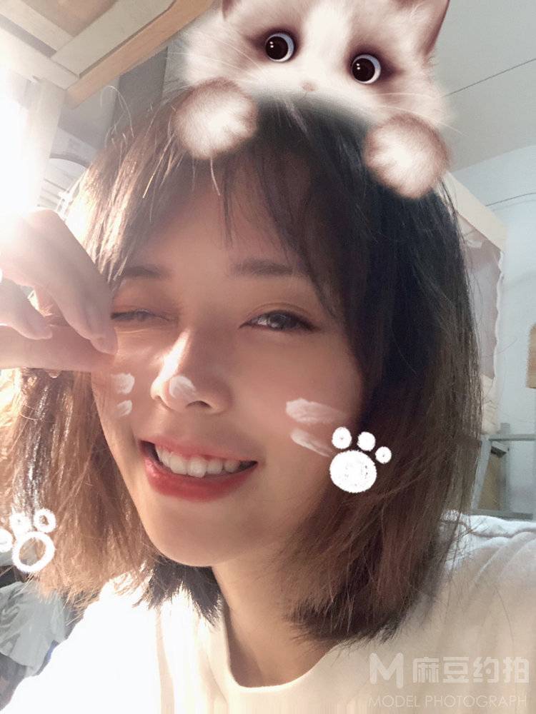 校园模特