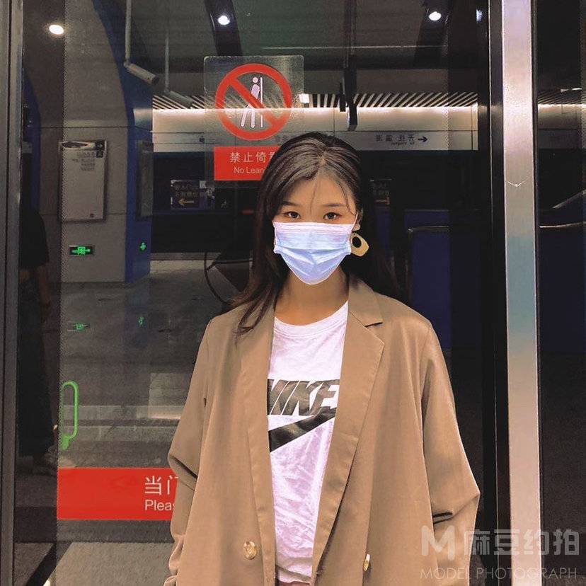清新模特