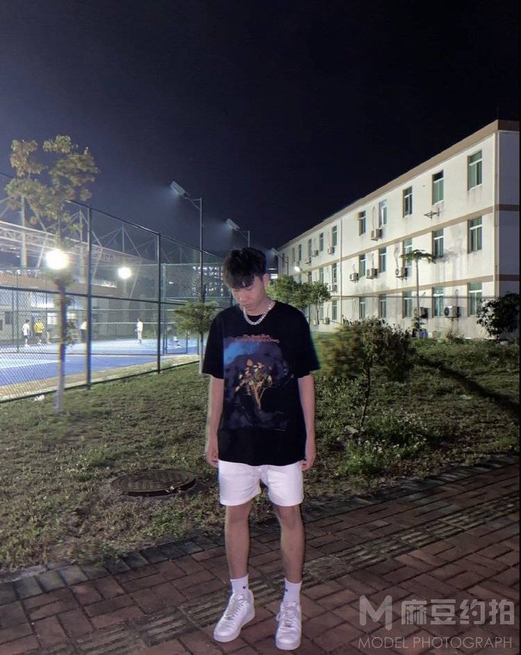 胶片模特