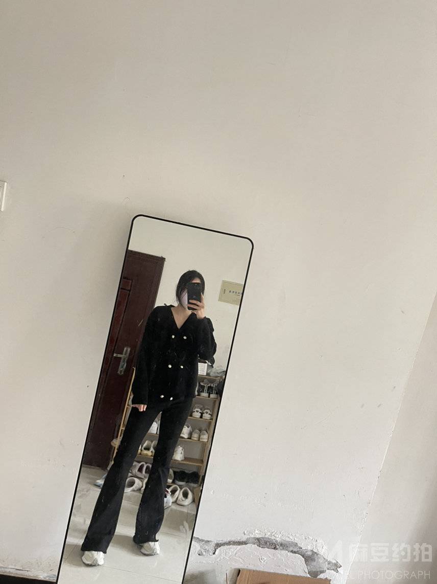 黑白模特