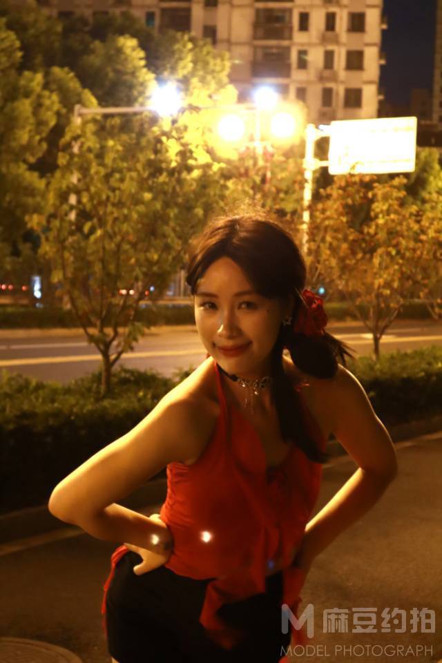 夜景模特