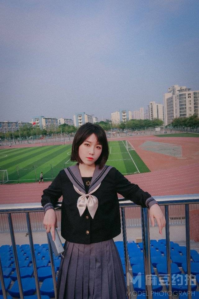 校园模特