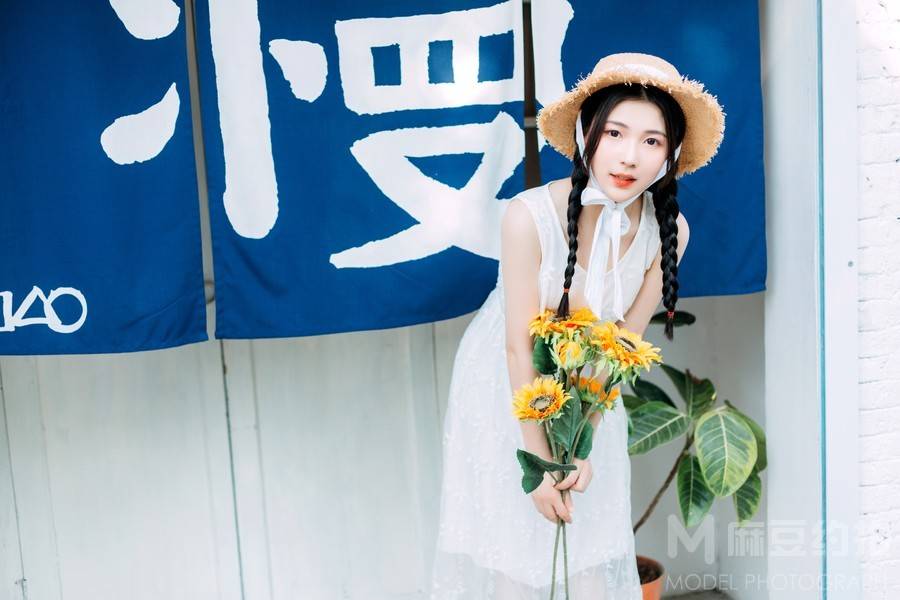 清新模特