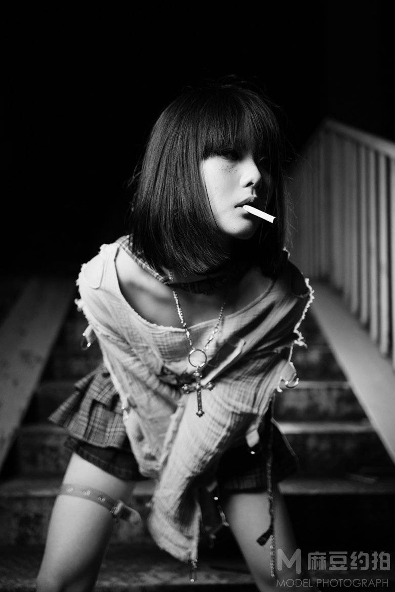 情绪模特