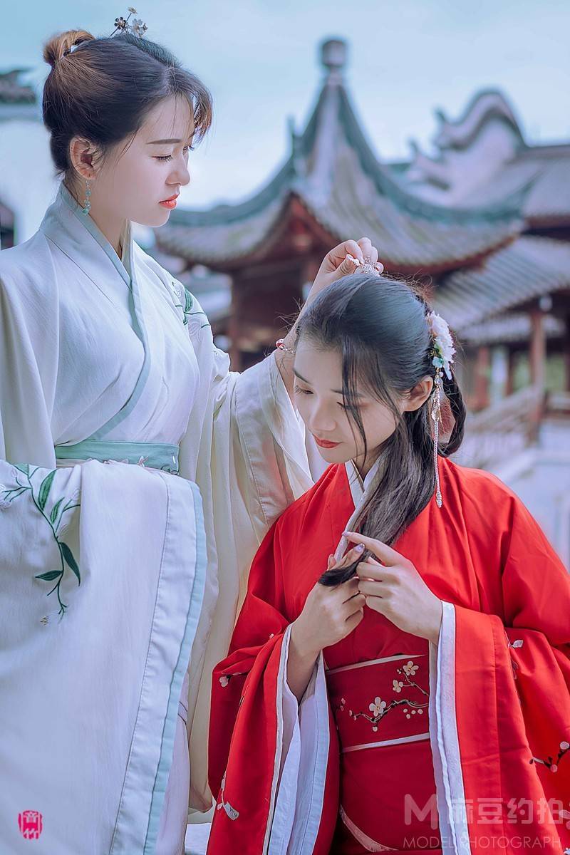 汉服模特