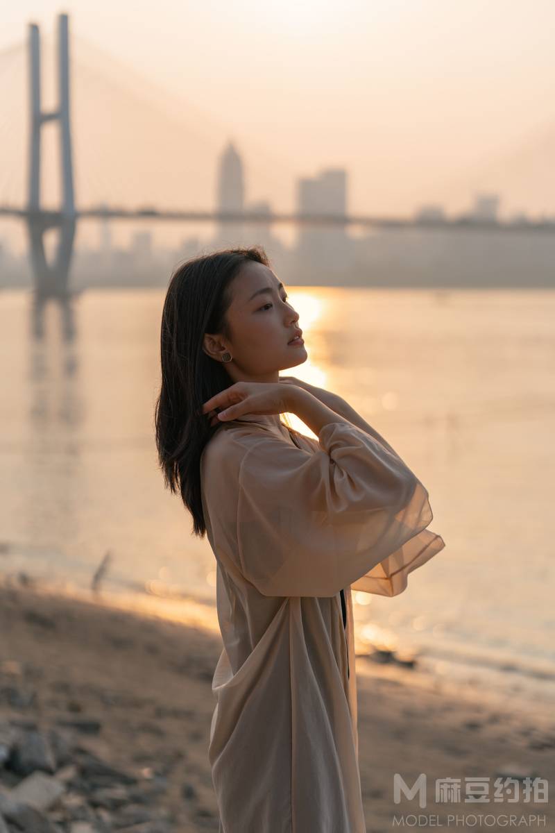 清新模特