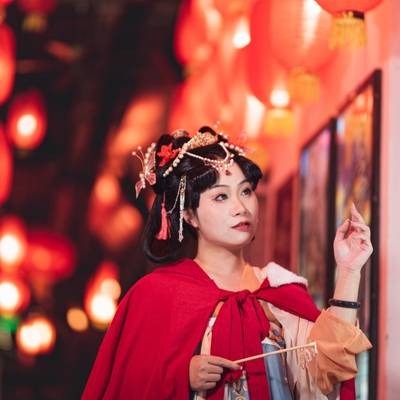 汉服模特