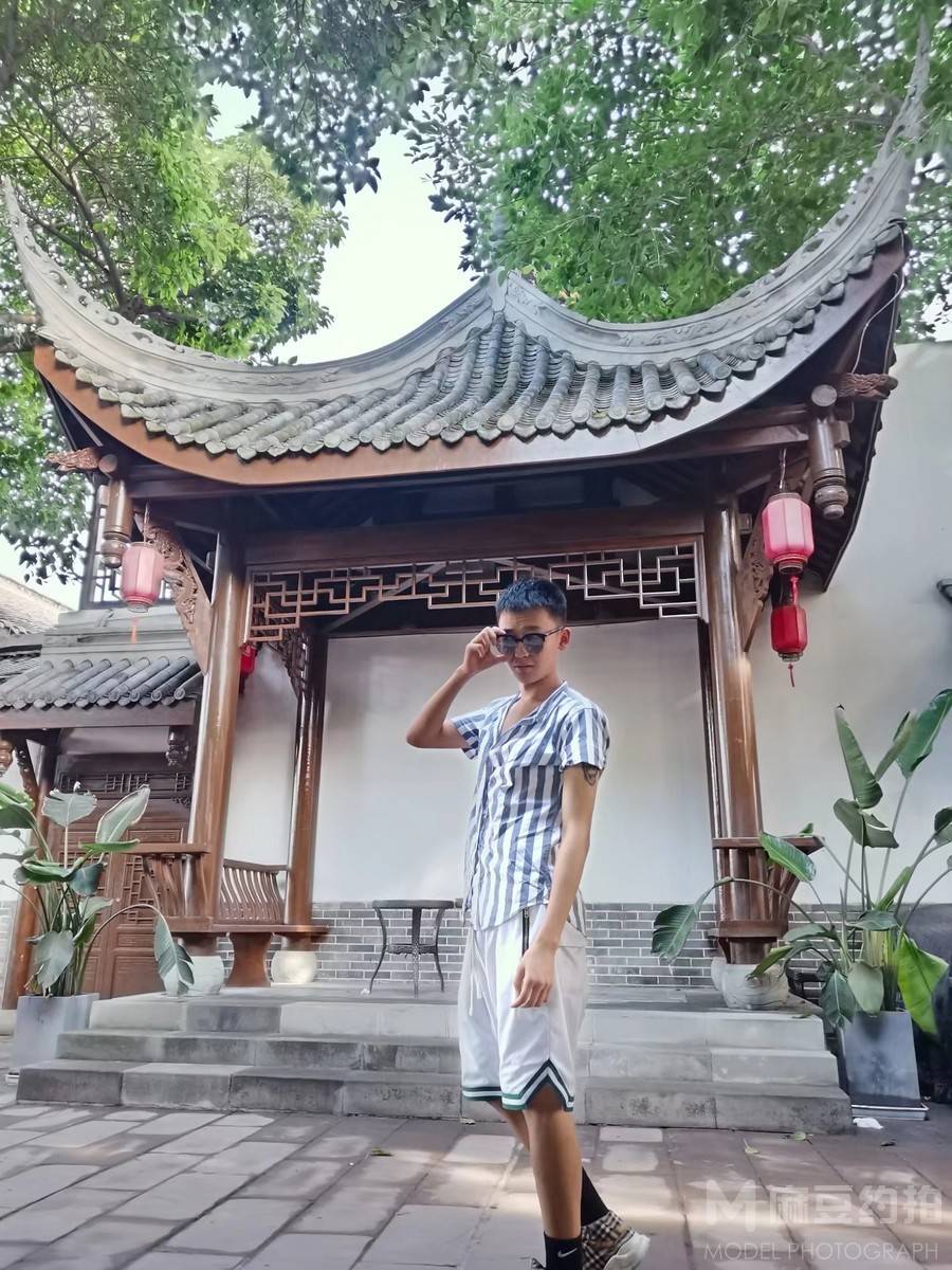 暗黑模特
