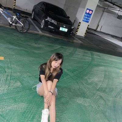 黑白模特