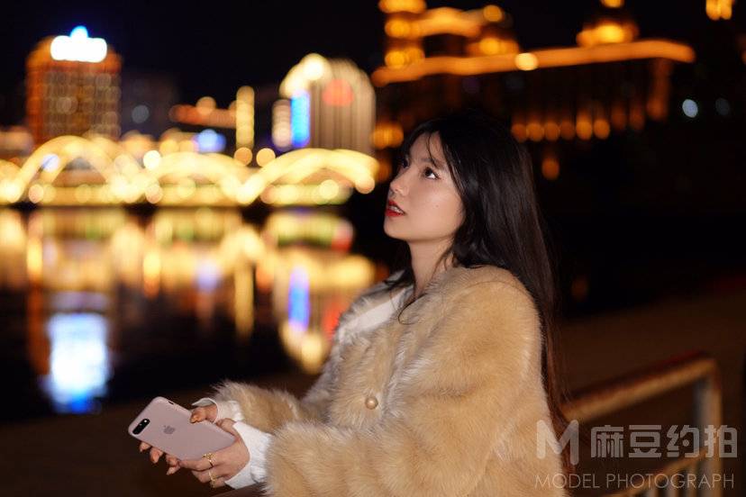 夜景模特
