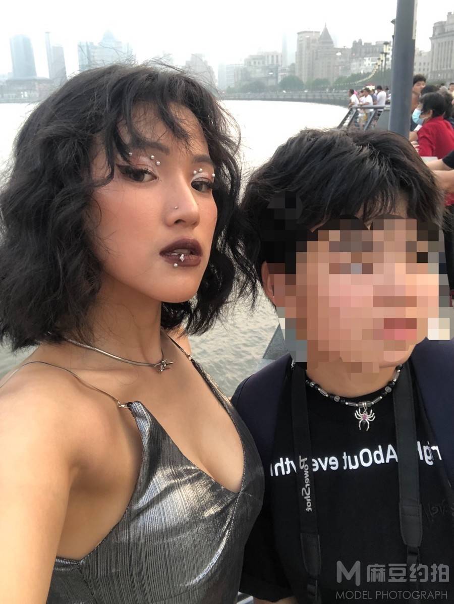 暗黑模特