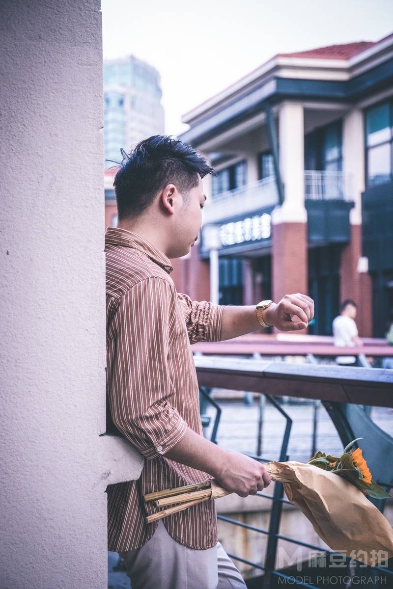 情绪模特