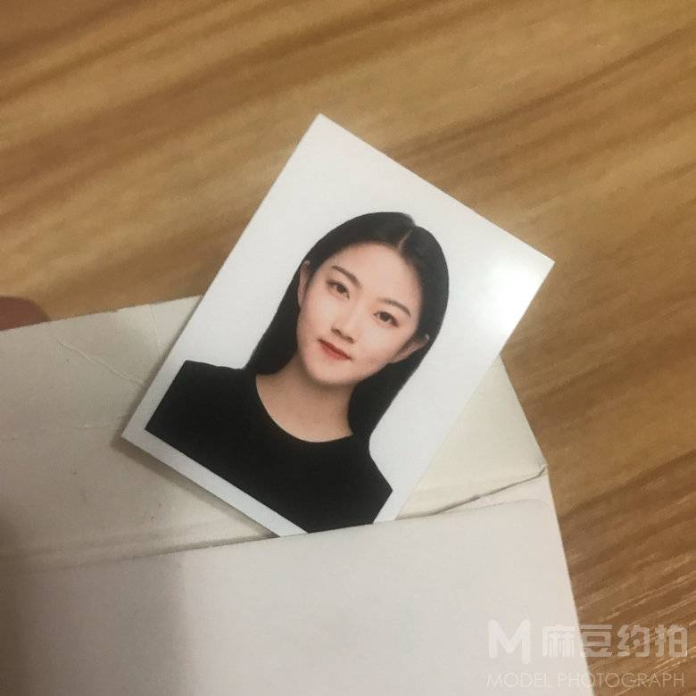 黑白模特