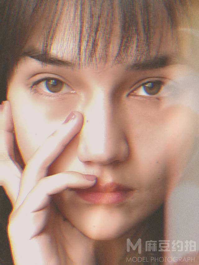 情绪模特