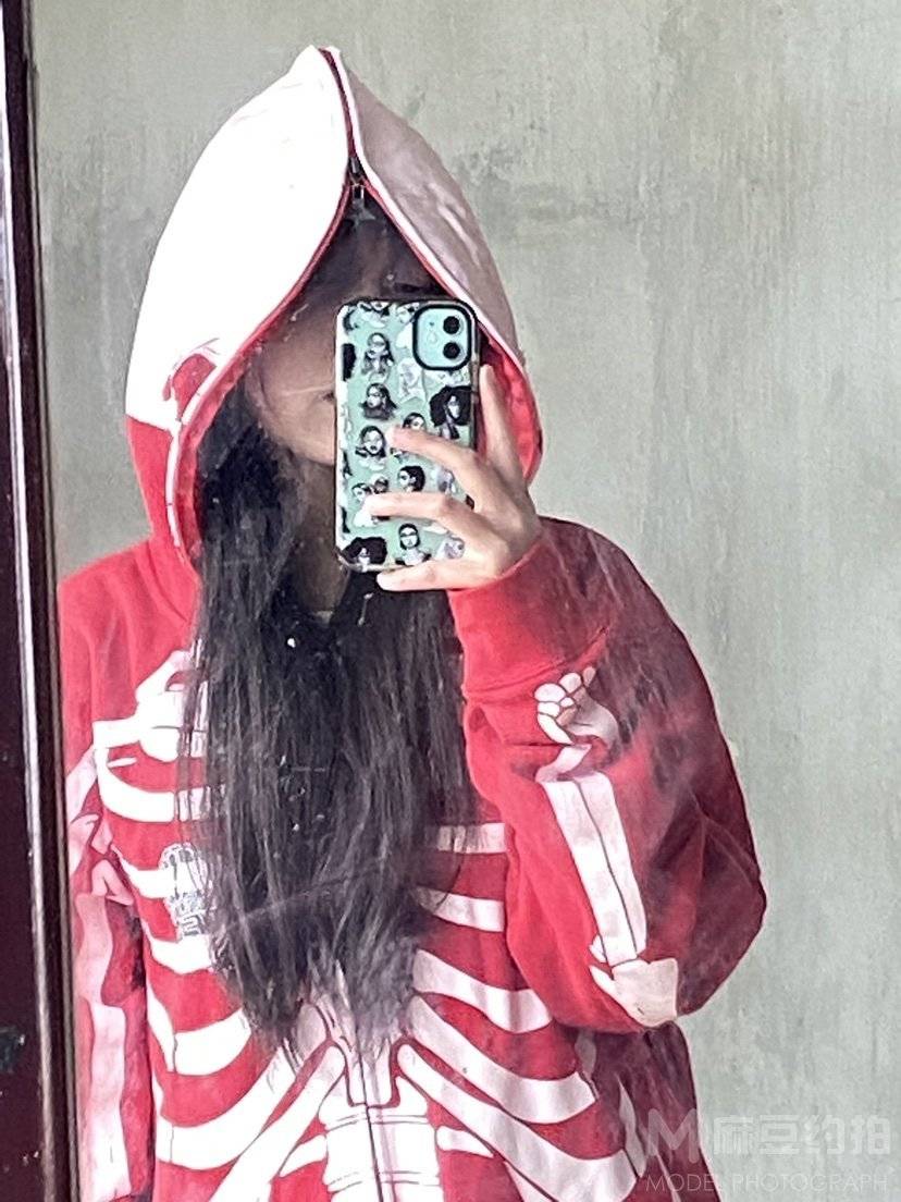 黑白模特