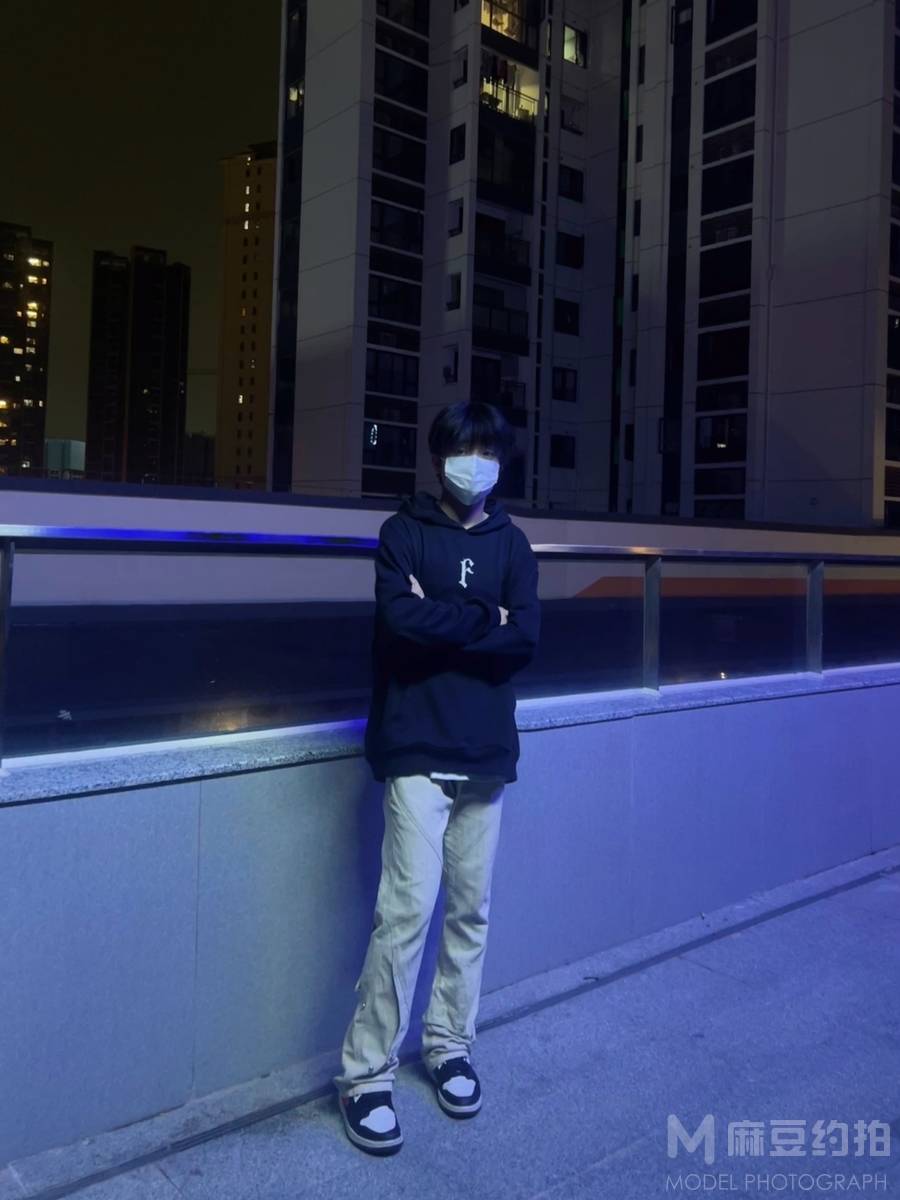 夜景模特