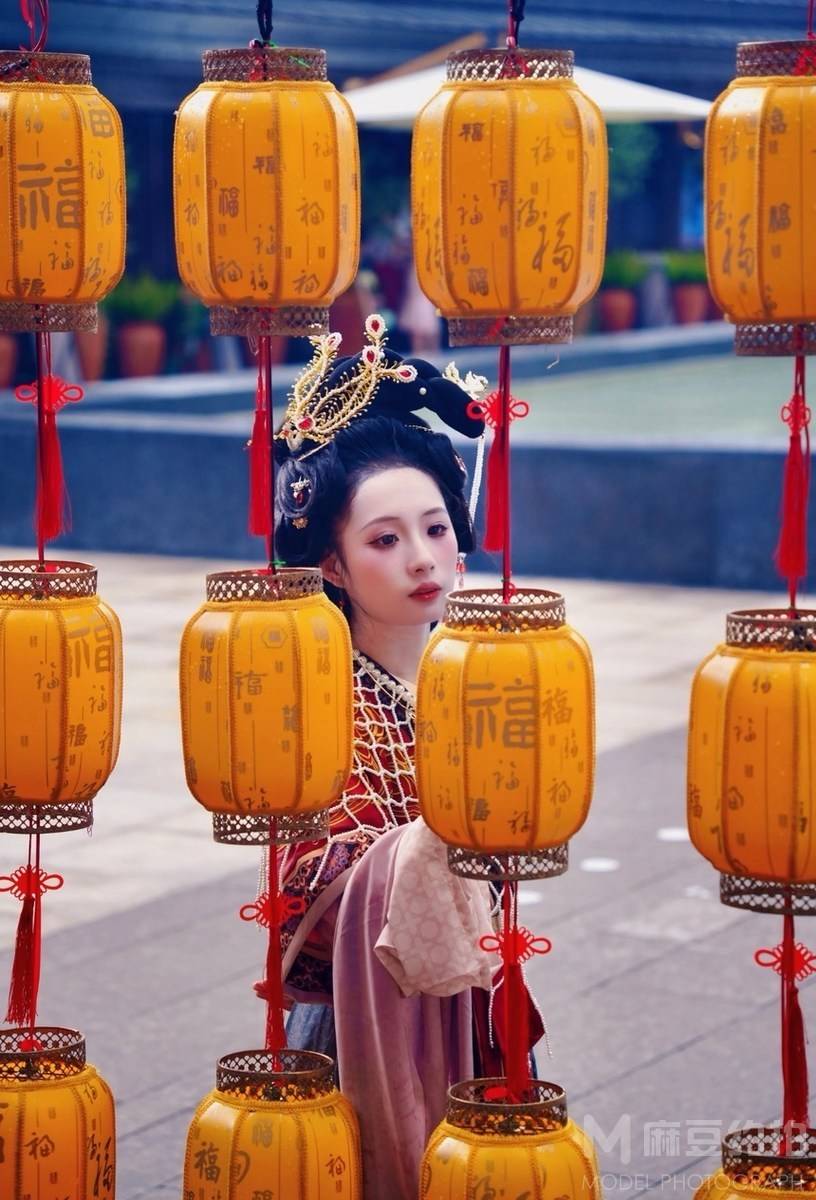 汉服模特