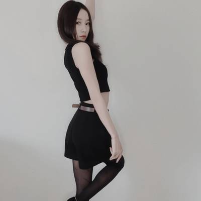 黑白模特