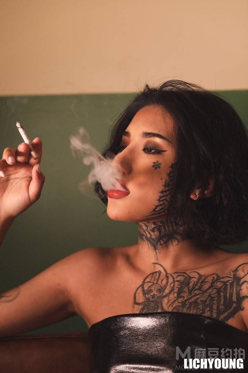 暗黑模特