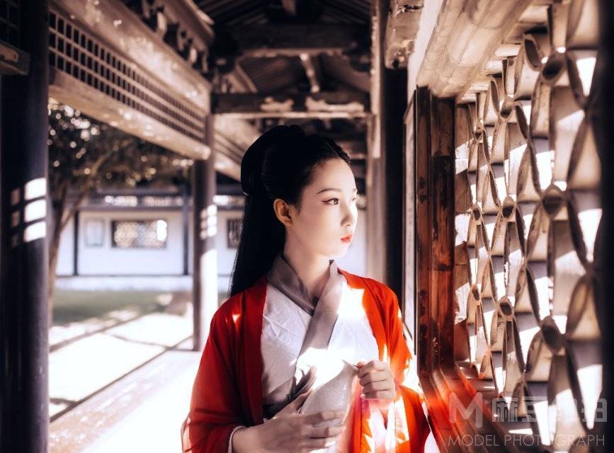 汉服模特