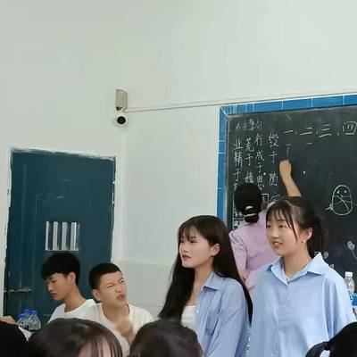 校园模特