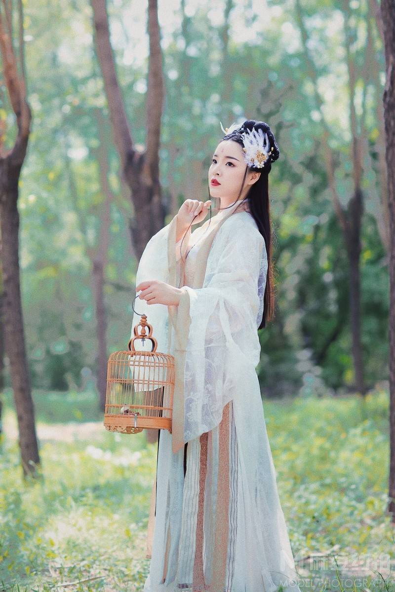 汉服模特