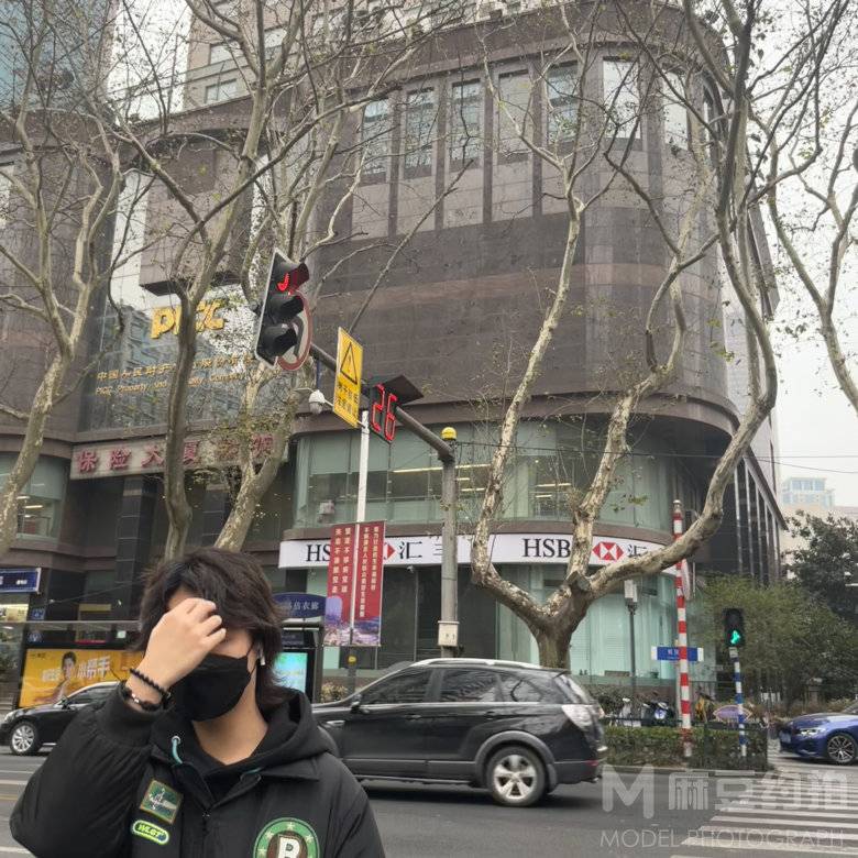 黑白模特