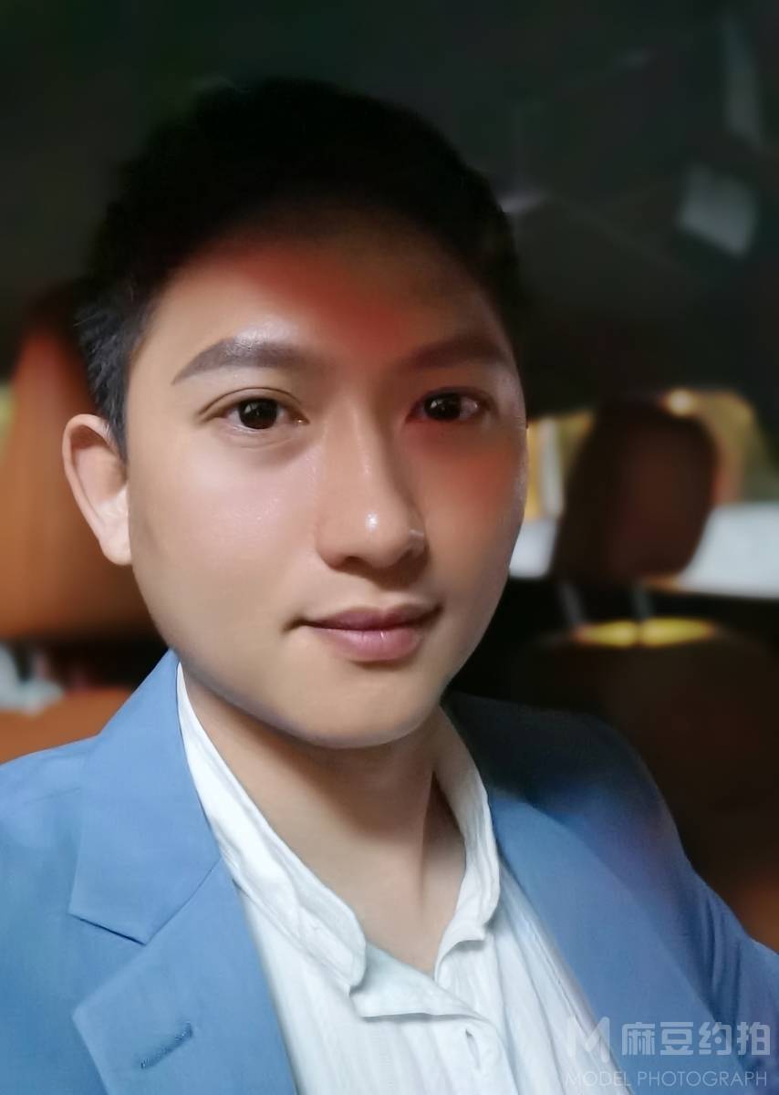 纪实模特