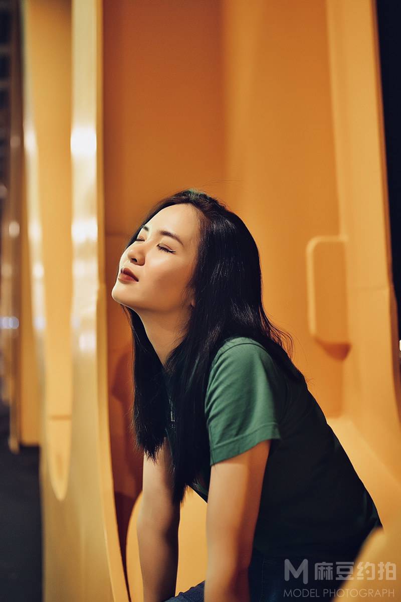 夜景模特