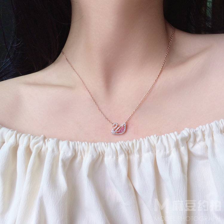 宝丽来模特