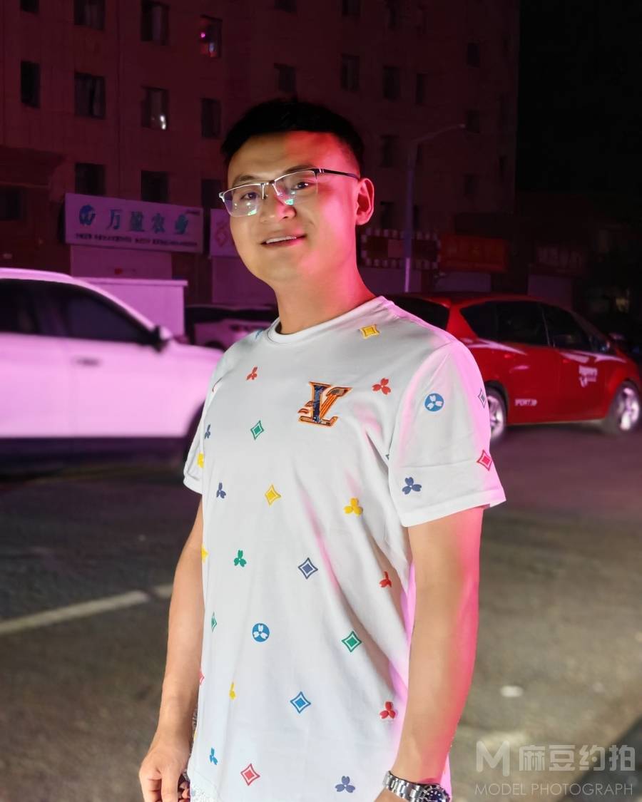 纪实模特