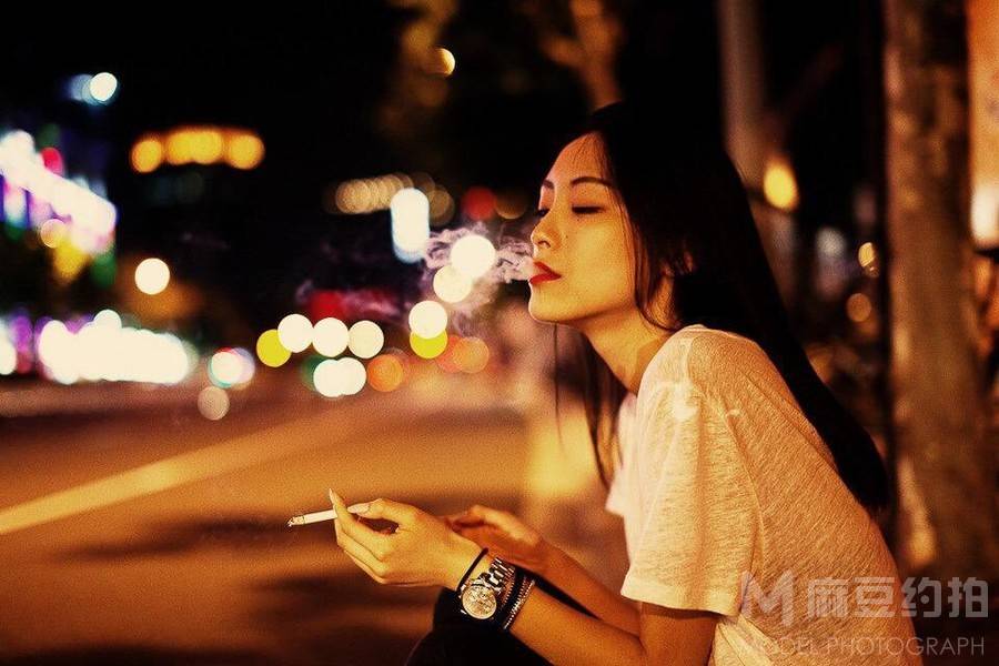 夜景模特