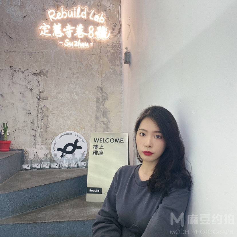 黑白模特