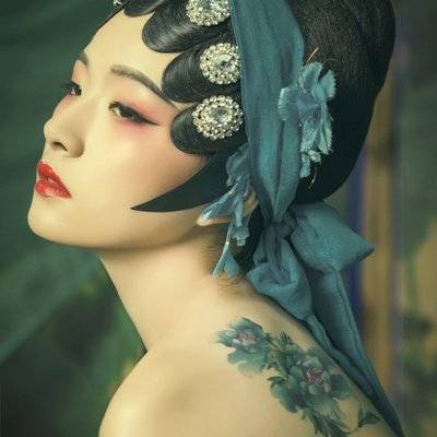 情绪模特