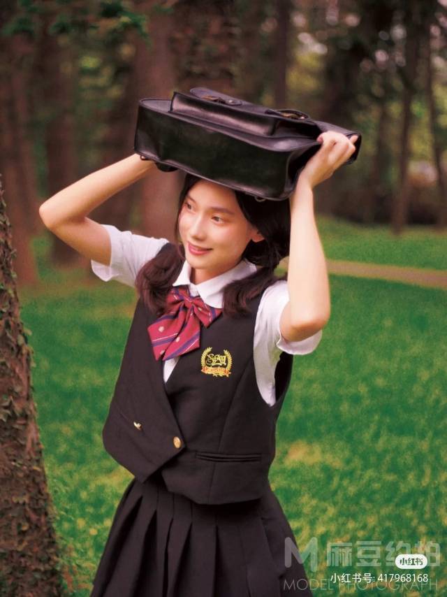 胶片模特