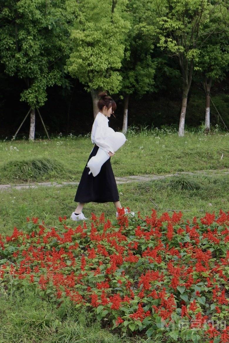 校园模特