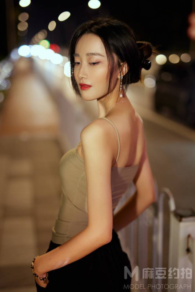夜景模特