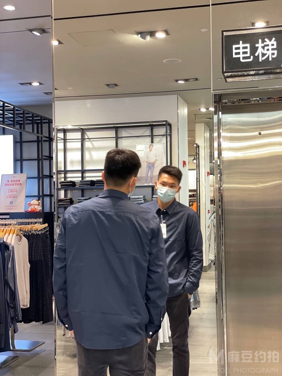 校园模特