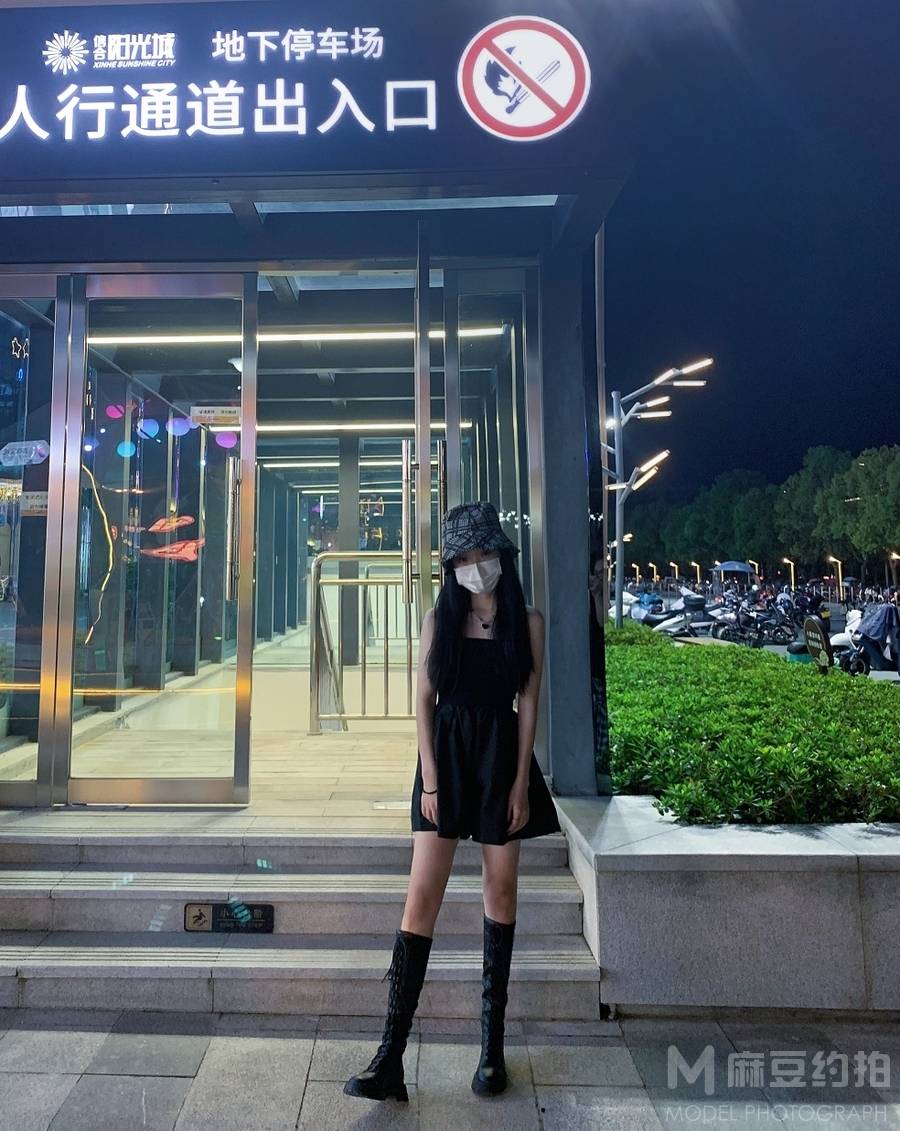 暗黑模特