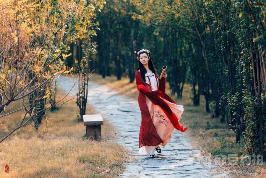 汉服模特